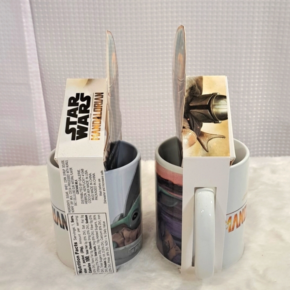 The Mandalorian Mug with Hot Chocolate - Picture 2 of 7